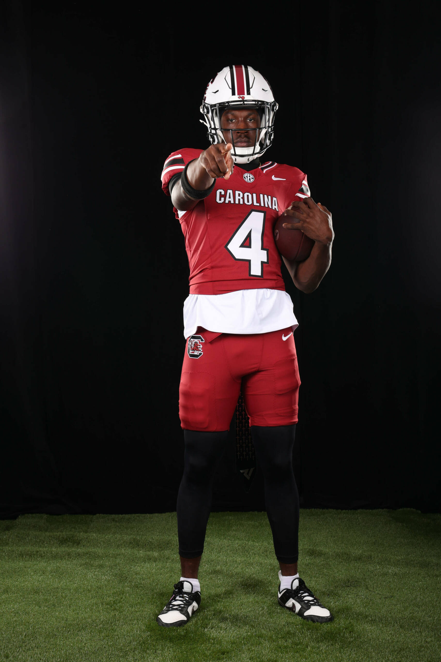 Swain/Stewart Earn Spots On The Sporting News Preseason All-America Team
