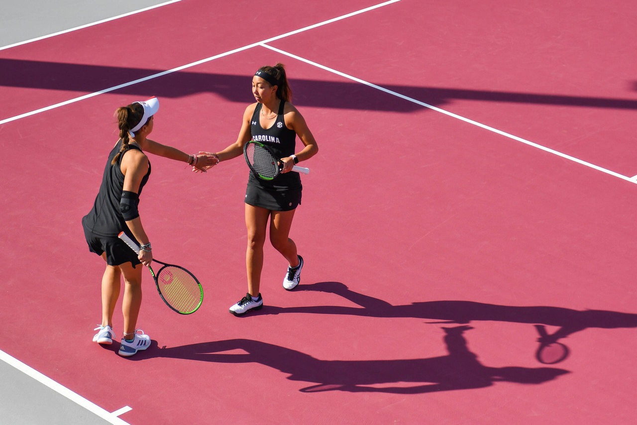 Mia Horvit and Emma Shelton