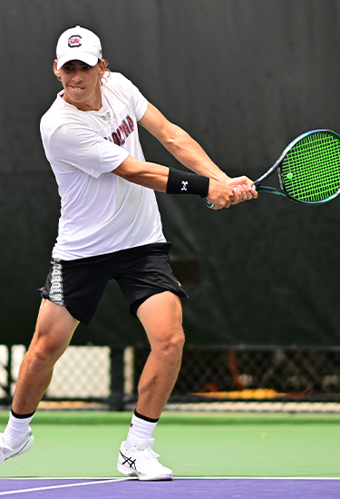 Hoole Picks Up Singles Win on Final Day of Wake Forest Invite