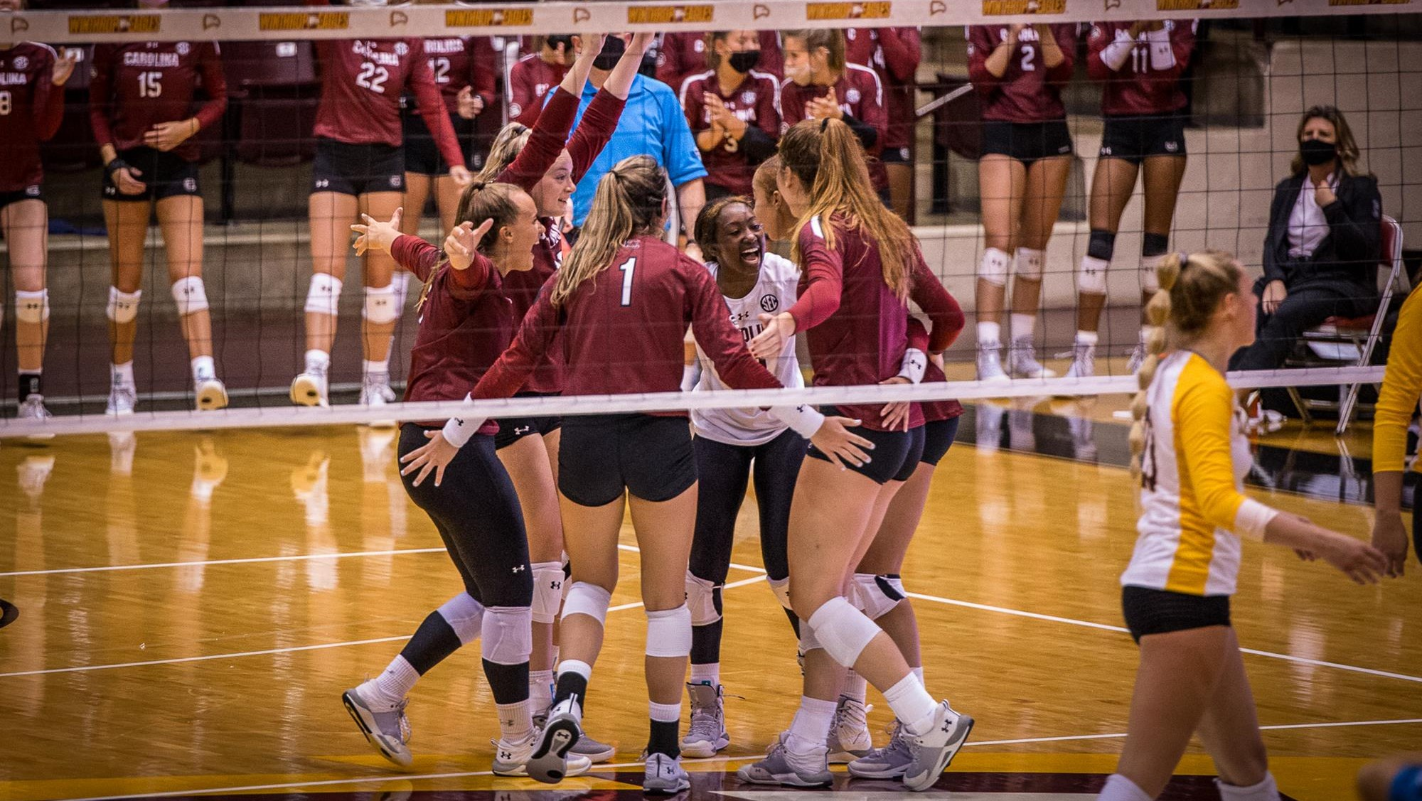 Gamecocks Sweep Winthrop in Thursday Night Match