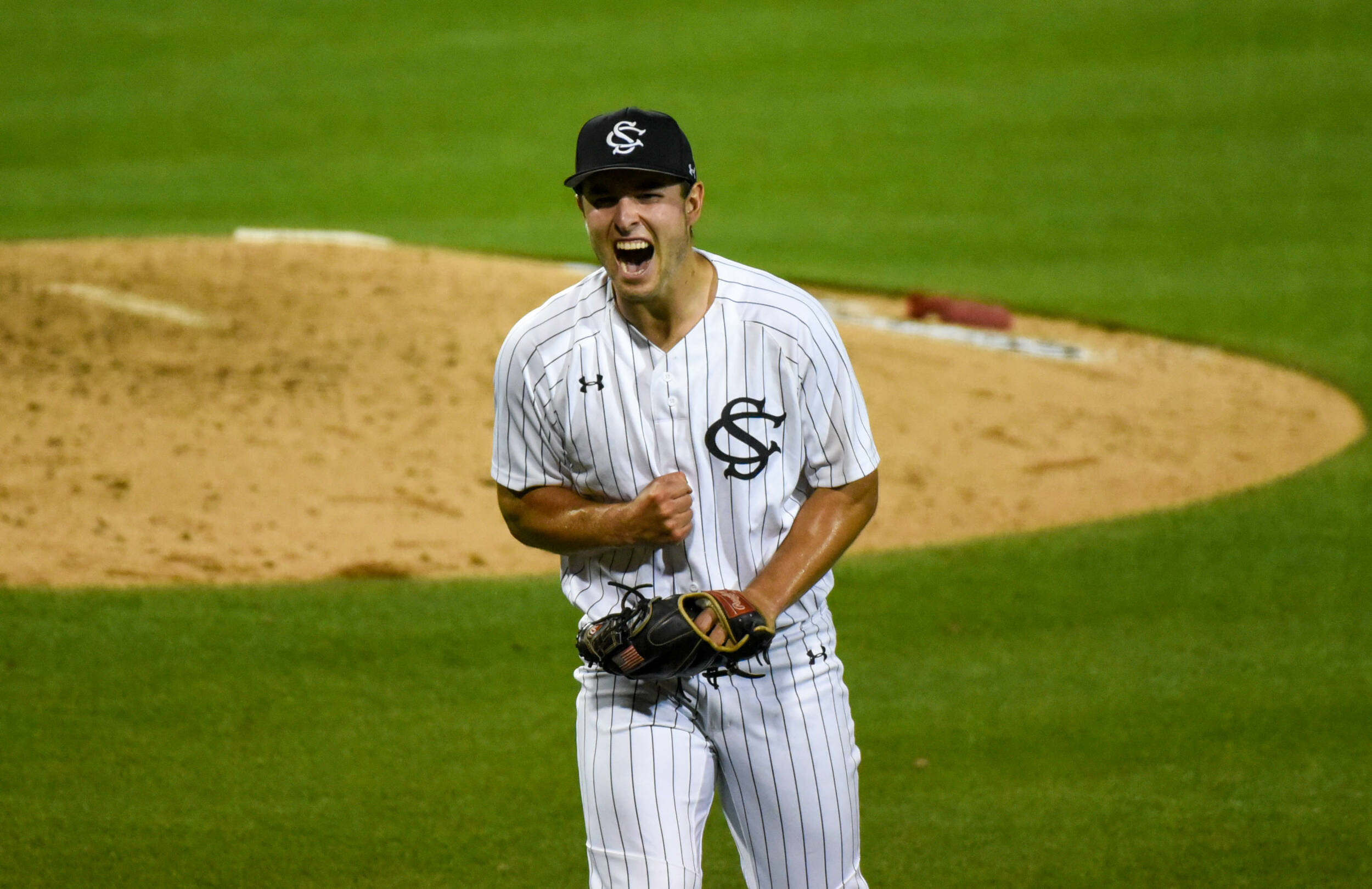 Baseball's Kerry Called Up by the Los Angeles Angels