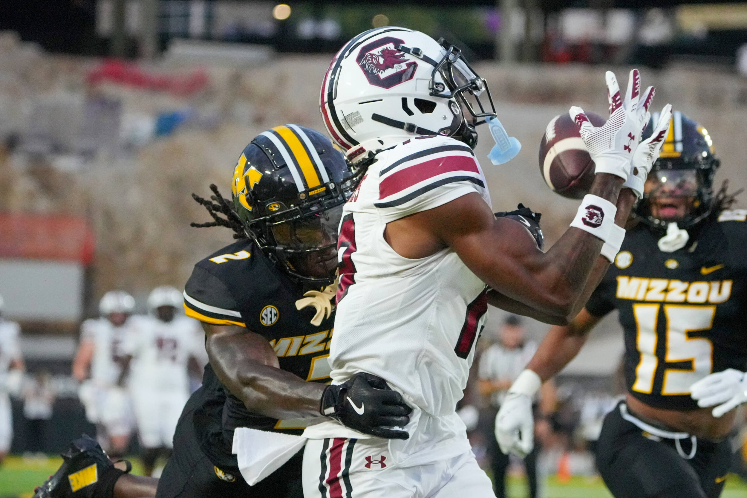 Football Falls to Missouri on Saturday Night