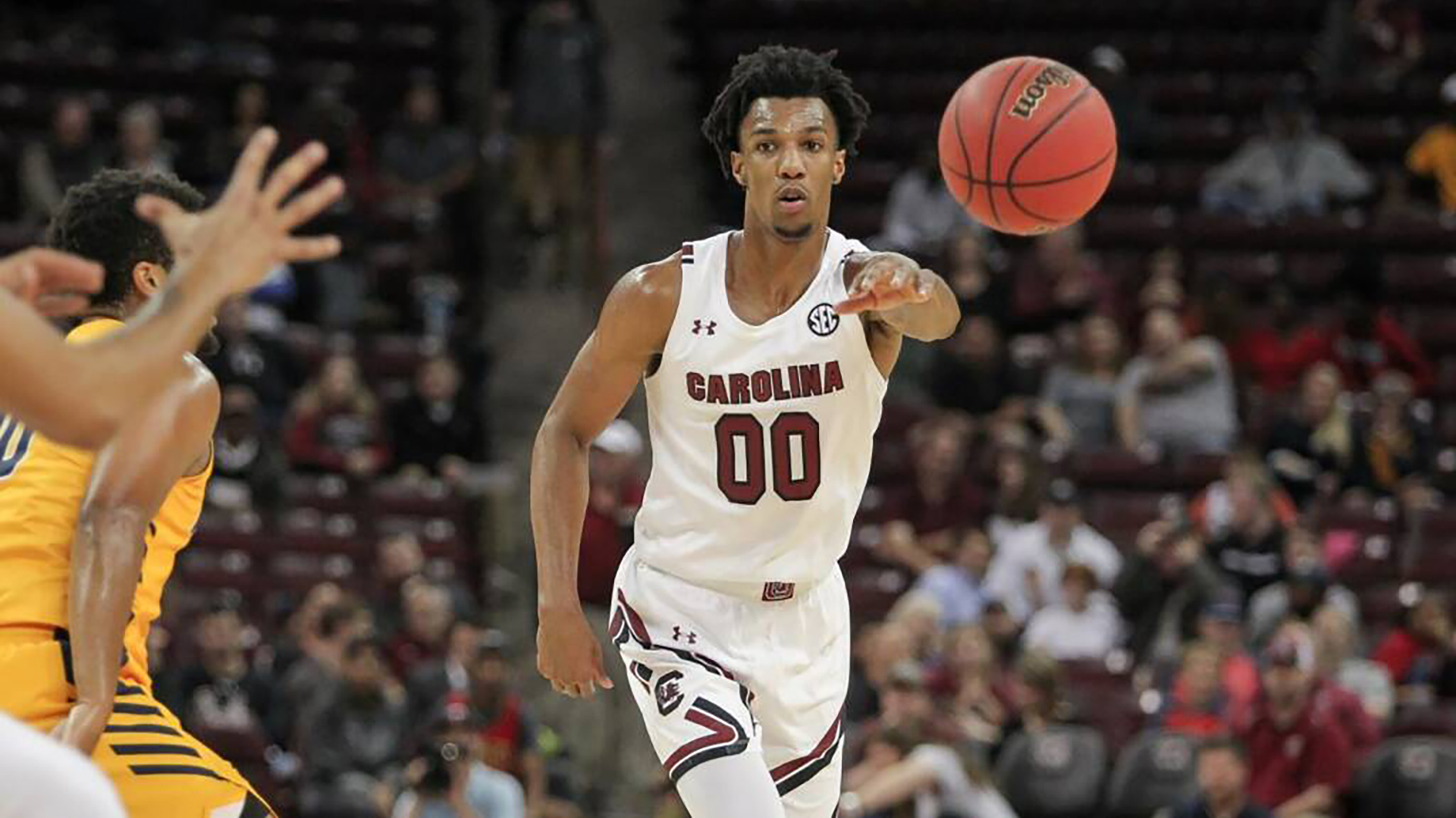 Basketball Alumnus Returns to Finish His Degree While Playing in NBA