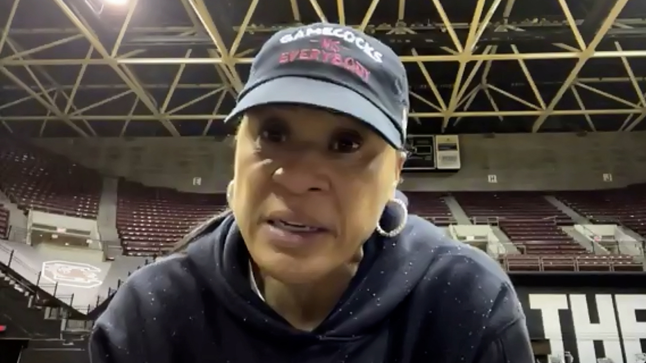 1/26/22 - Dawn Staley News Conference