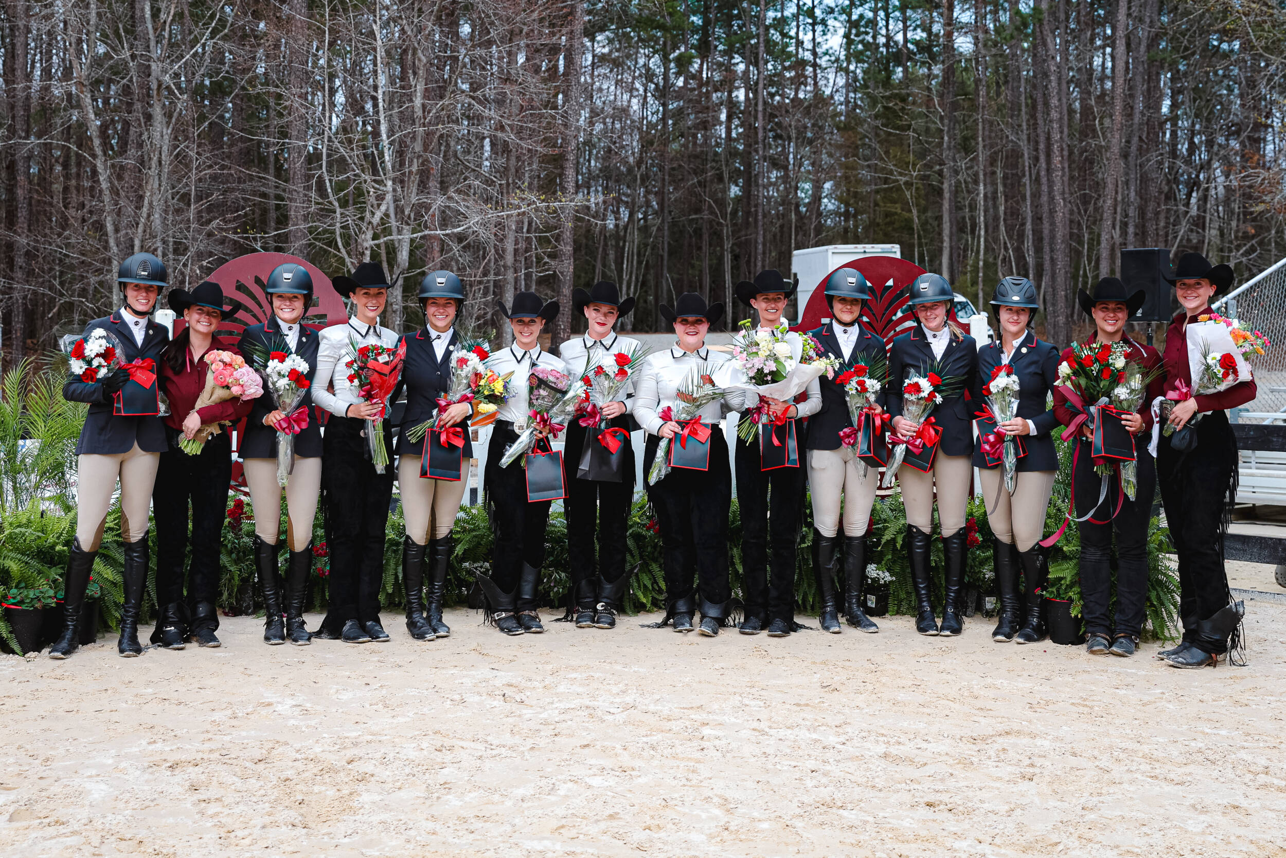 Gamecocks Pick Up Win in Senior Day Finale