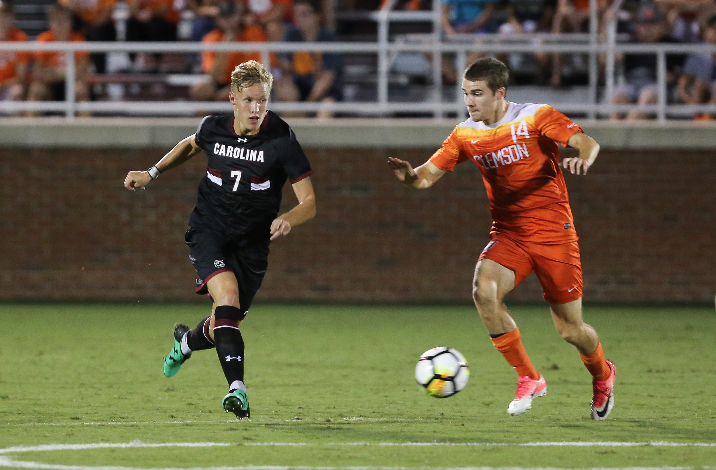 Gamecocks Handed First Loss At No. 5 Clemson, 4-1