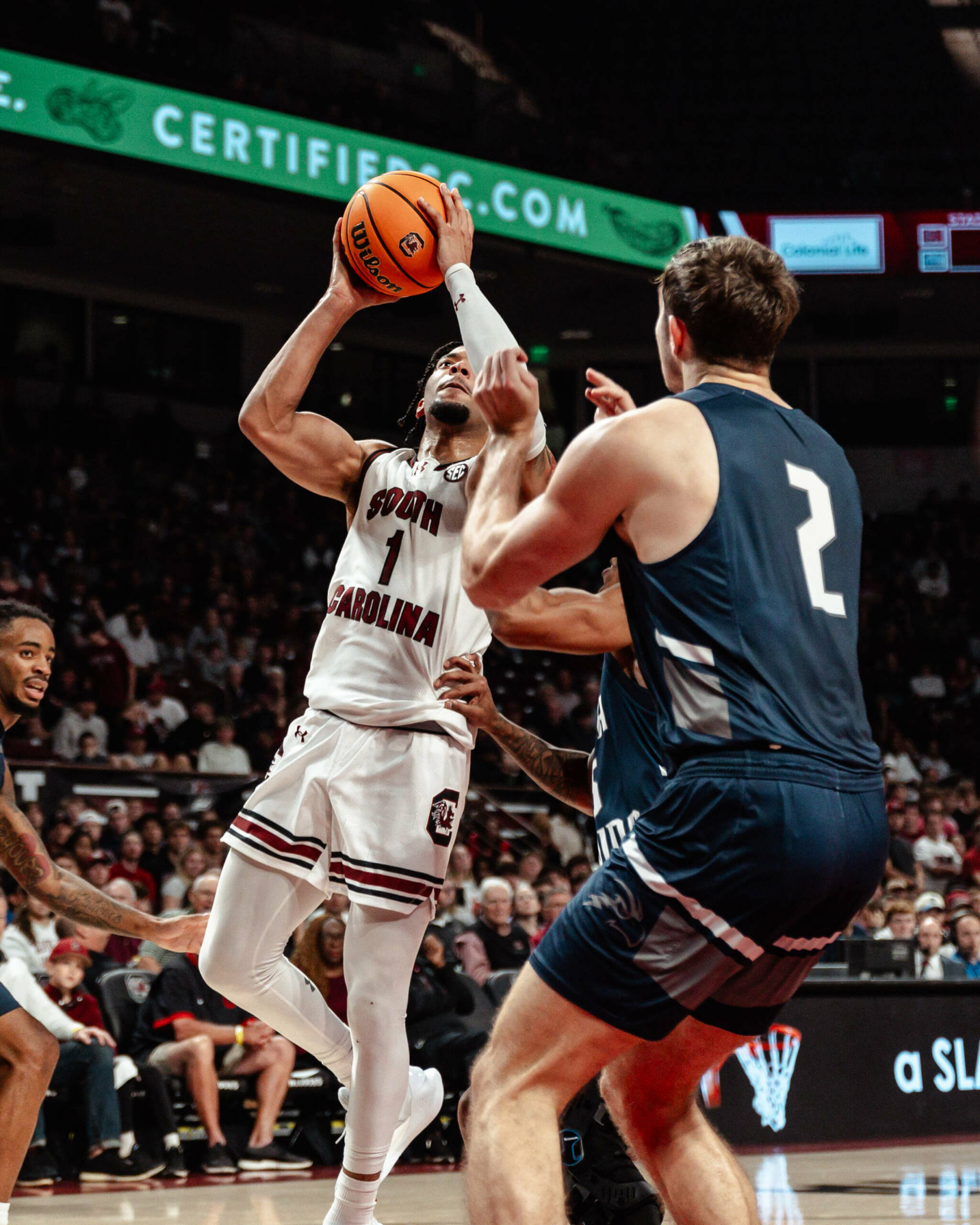 Gamecocks Fall to UNF, 74-71