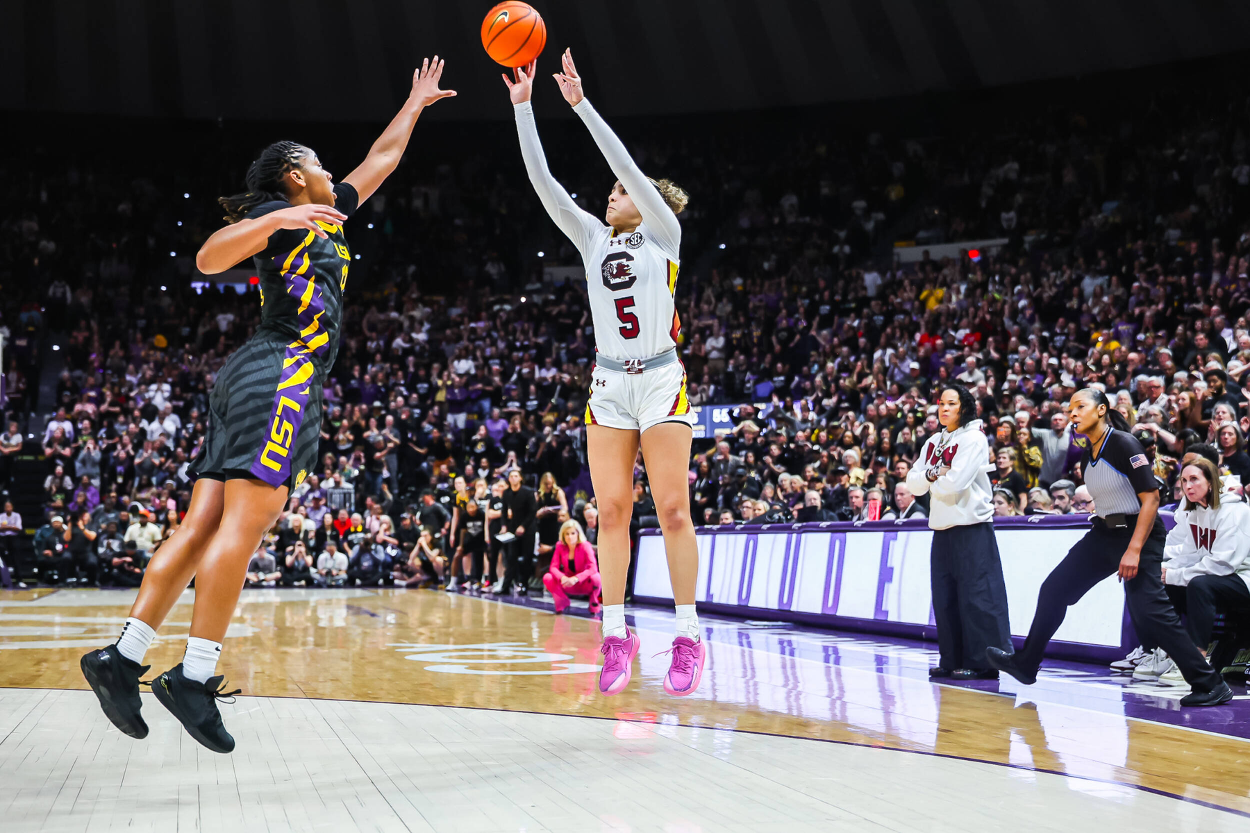 Dawn Staley Captures 500th Career Win in Victory Over LSU