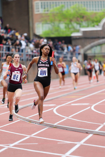 Jhari Williams in action at the 125th Penn Relays | Photo by Charles Revelle | April 25, 2019