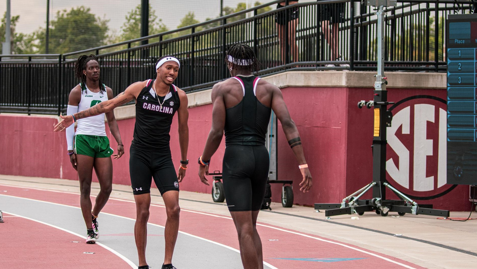 Track Continues Outdoor Campaign at Charlotte Invitational