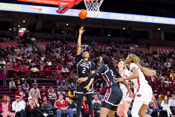 Top-ranked South Carolina stays perfect, dominates Arkansas