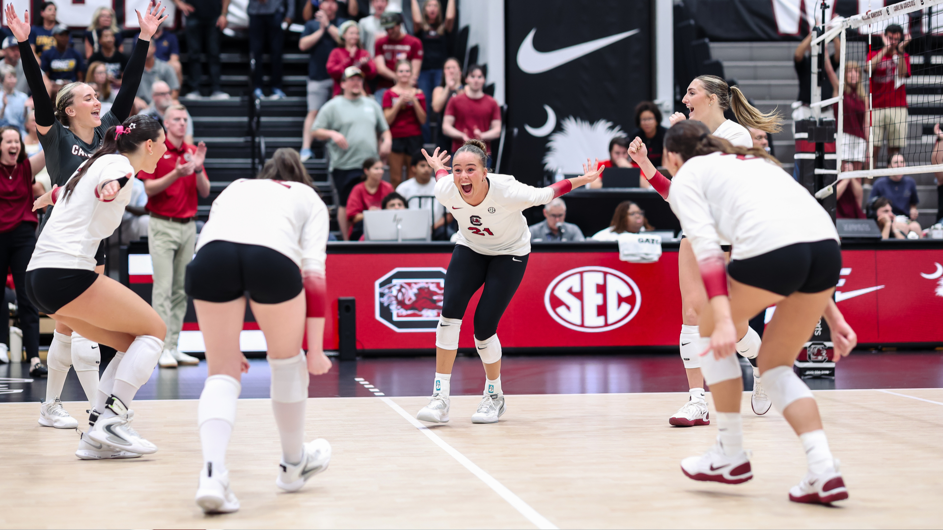 Volleyball Starts Off 2026 Campaign with Sweep Over UNCG
