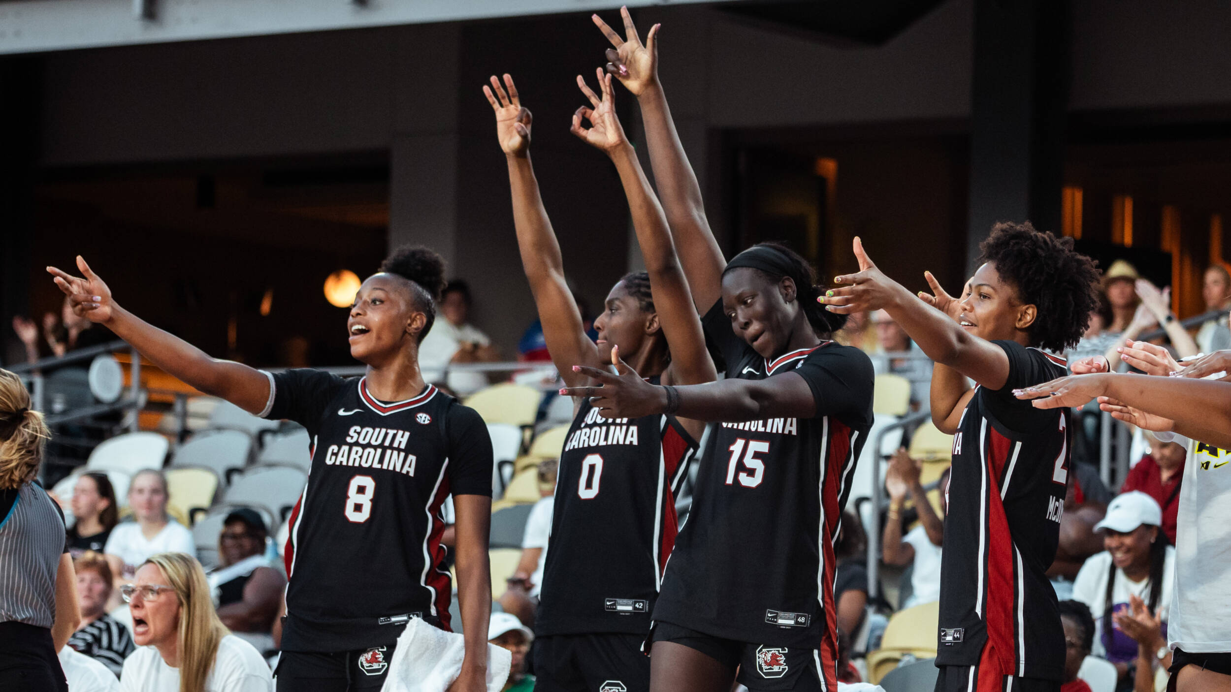 Gamecocks Roll in Early Outdoor Exhibition