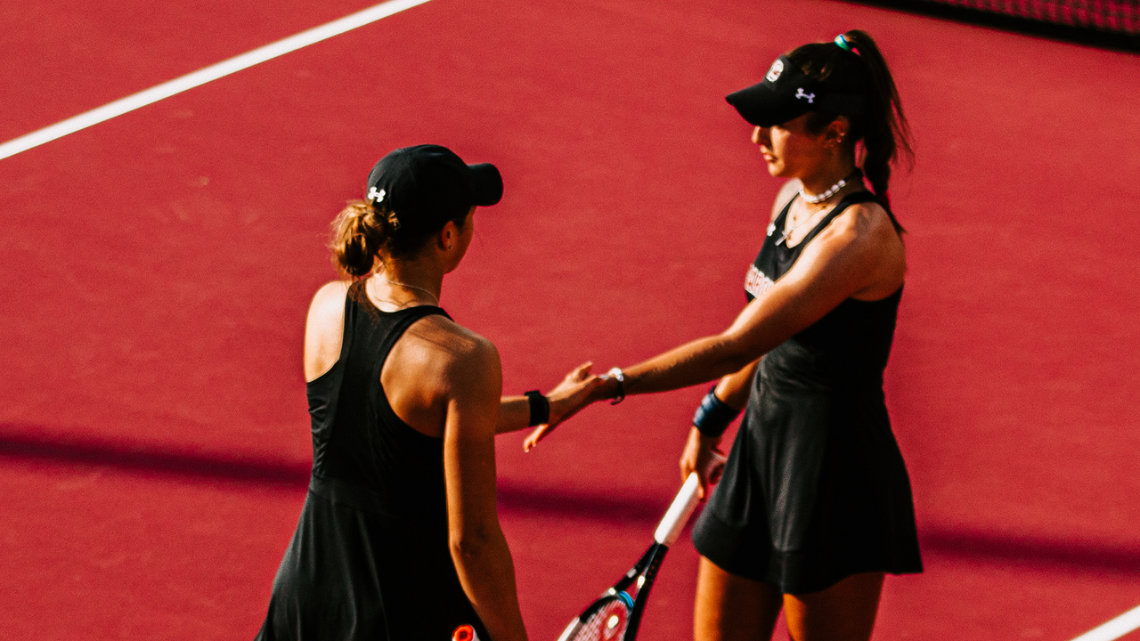 Emma Shelton and Gabriela Martinez