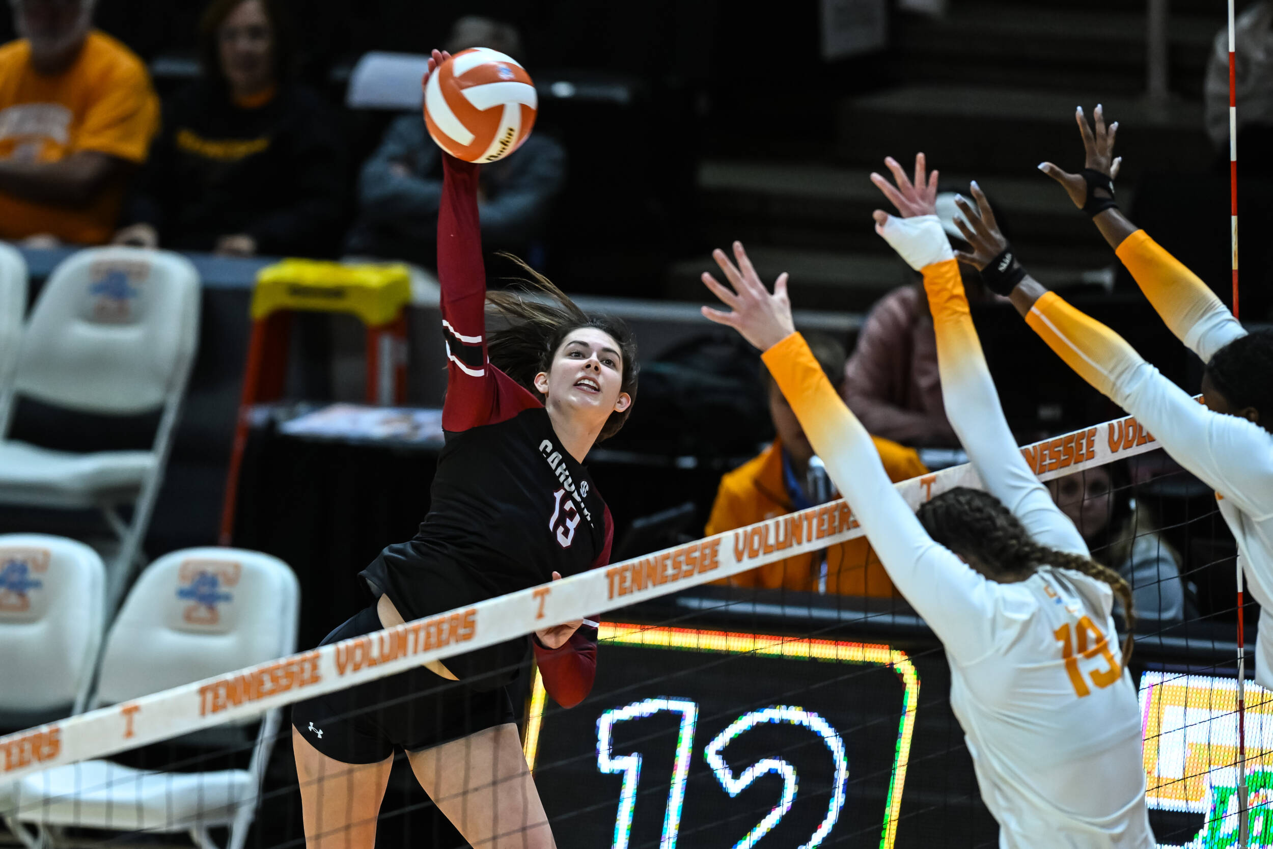 Gamecocks Fall in Straight Sets Sunday
