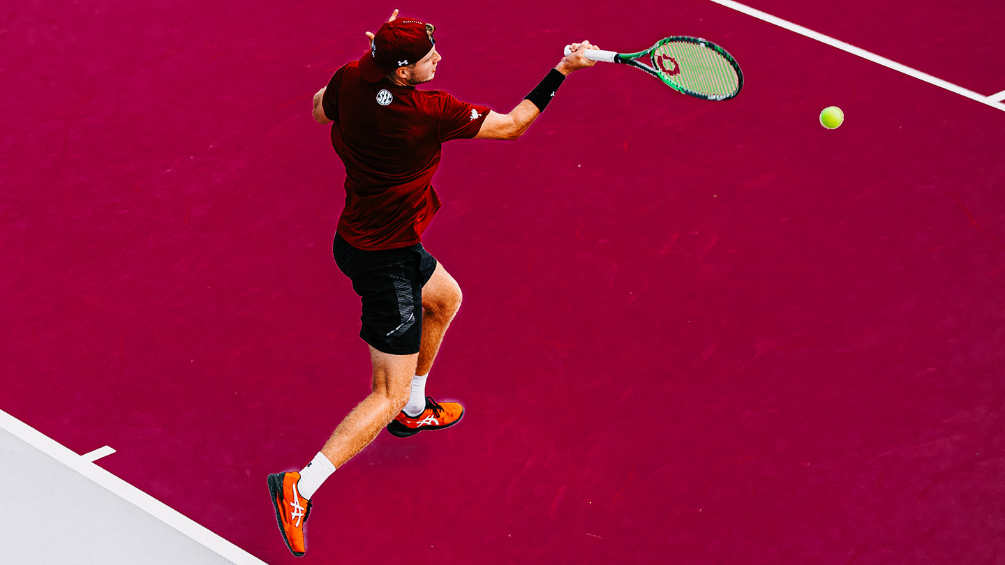 Gamecocks Dominate Home Tournament Day 1