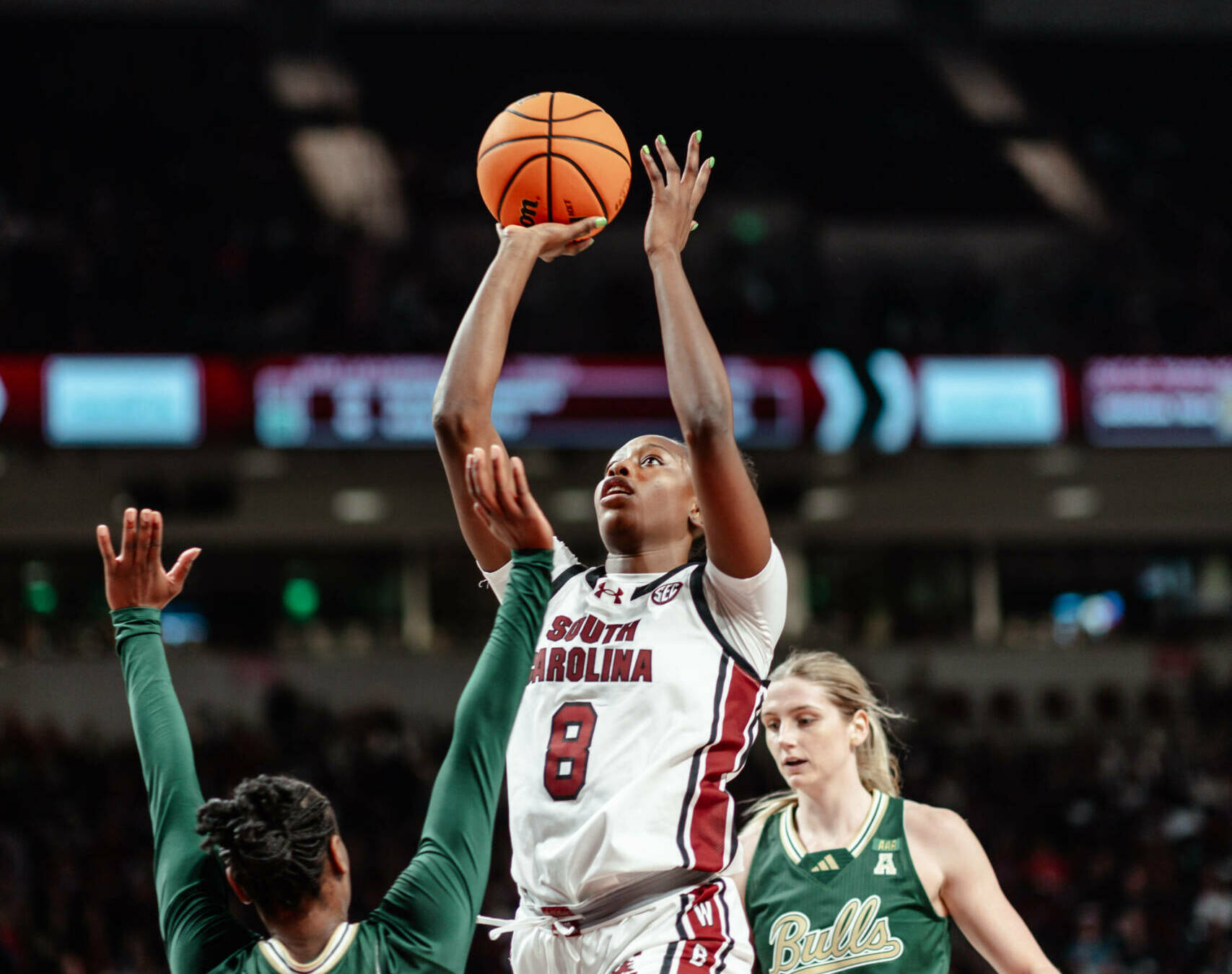 No. 3 South Carolina grabs 63rd straight home win in 78-62 victory over South Florida