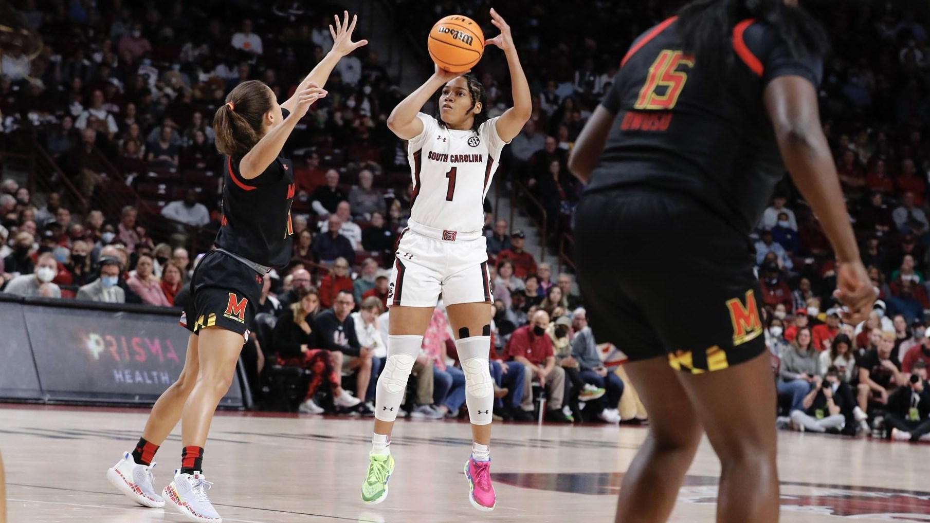Cooke leads No. 1 Gamecocks to 66-59 win over No. 8 Terps