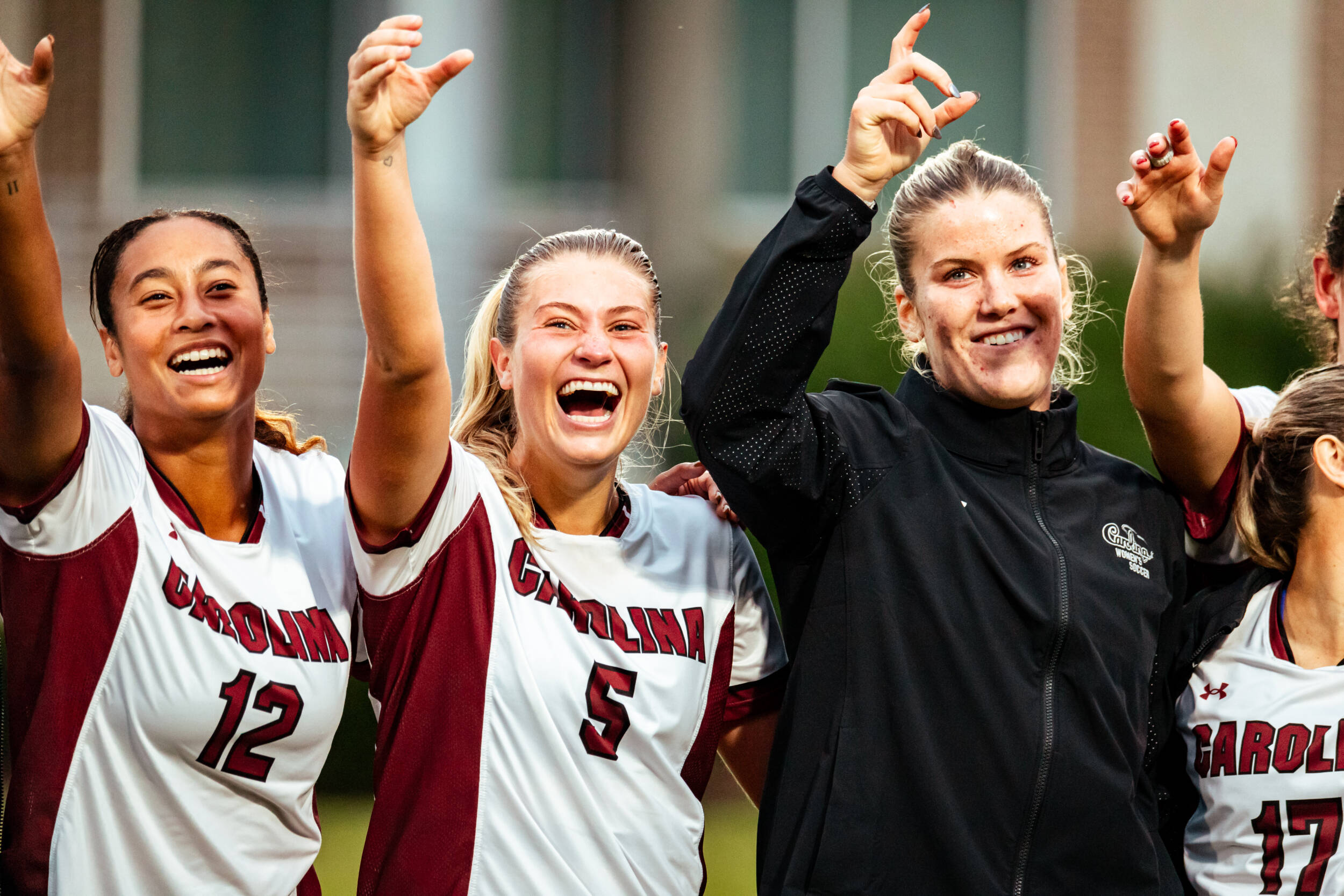 Gamecocks Upset No. 13 Auburn 2-1