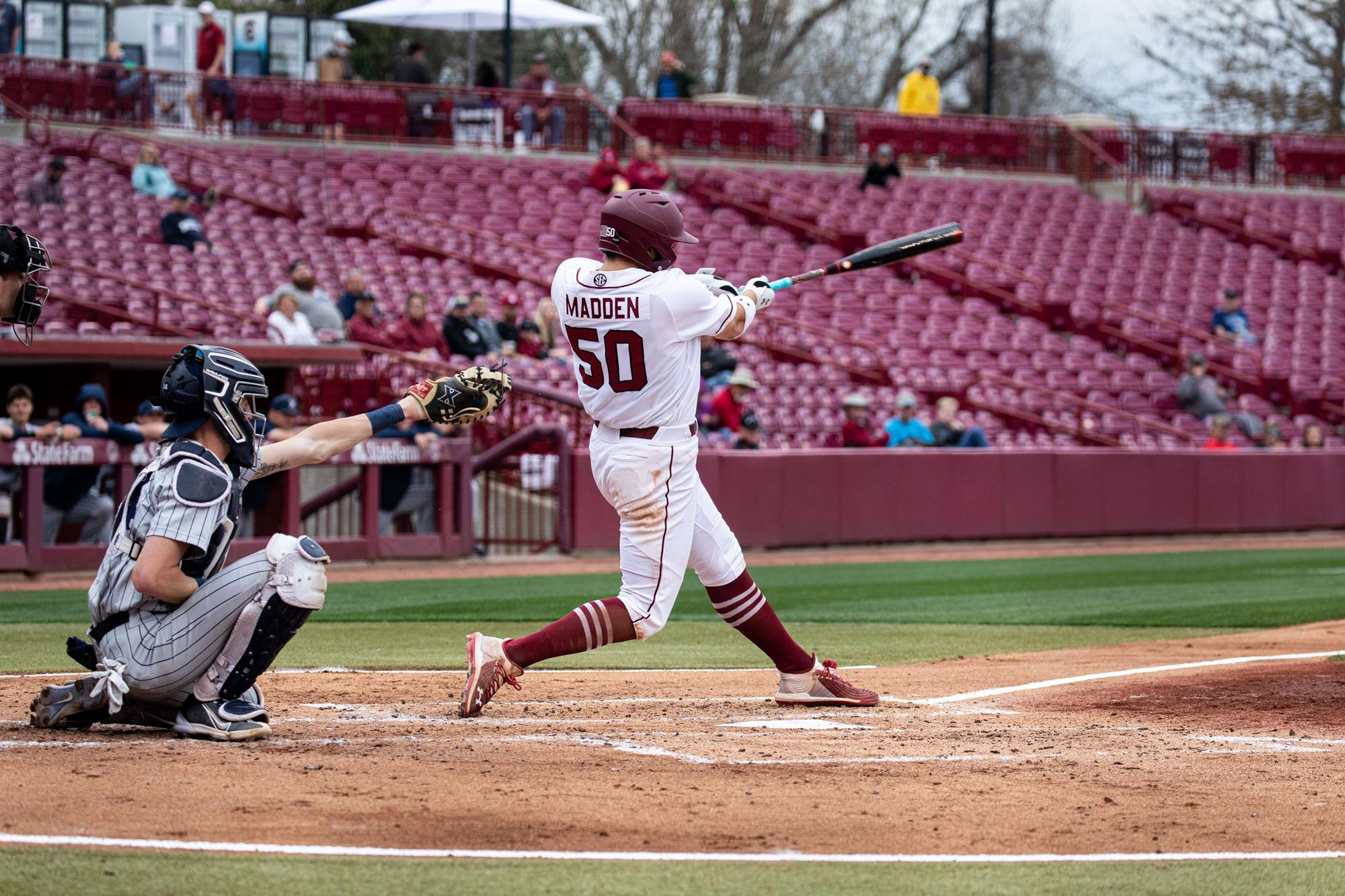 Baseball Drops Midweek Contest to Xavier