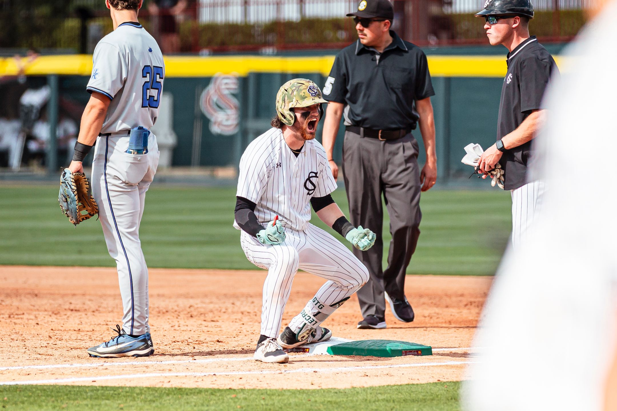 Baseball's LeCroy Signs Free-Agent Deal with Colorado