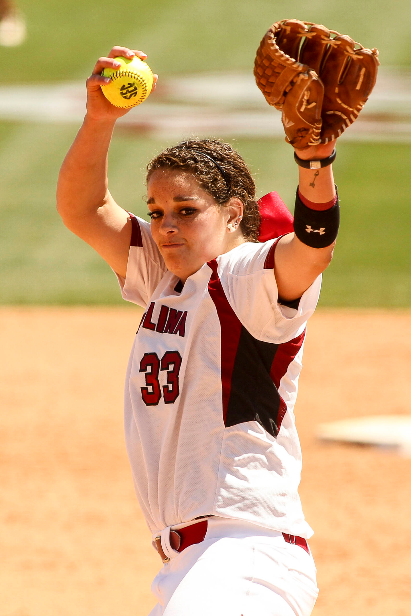 Nickie Blue Leads NCAA Division I in Saves in 2014