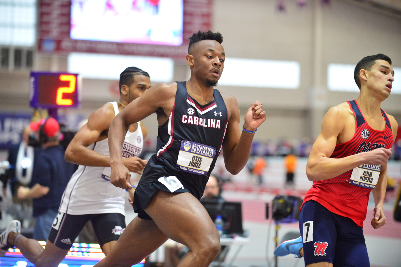 Otis Jones in action at the SEC Championships | Feb. 22-23 | Photo by Gunnar Rathbun