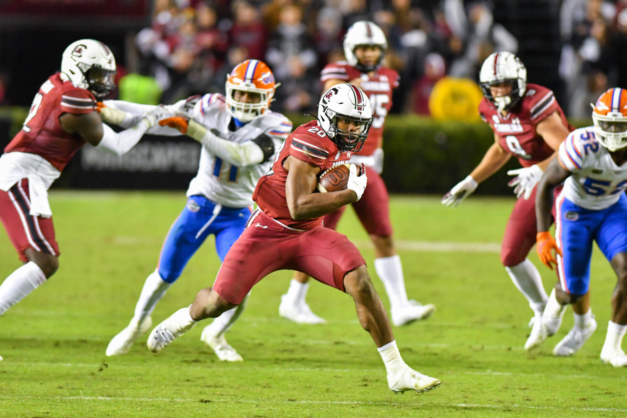 Football vs. Florida (Nov. 6, 2021)