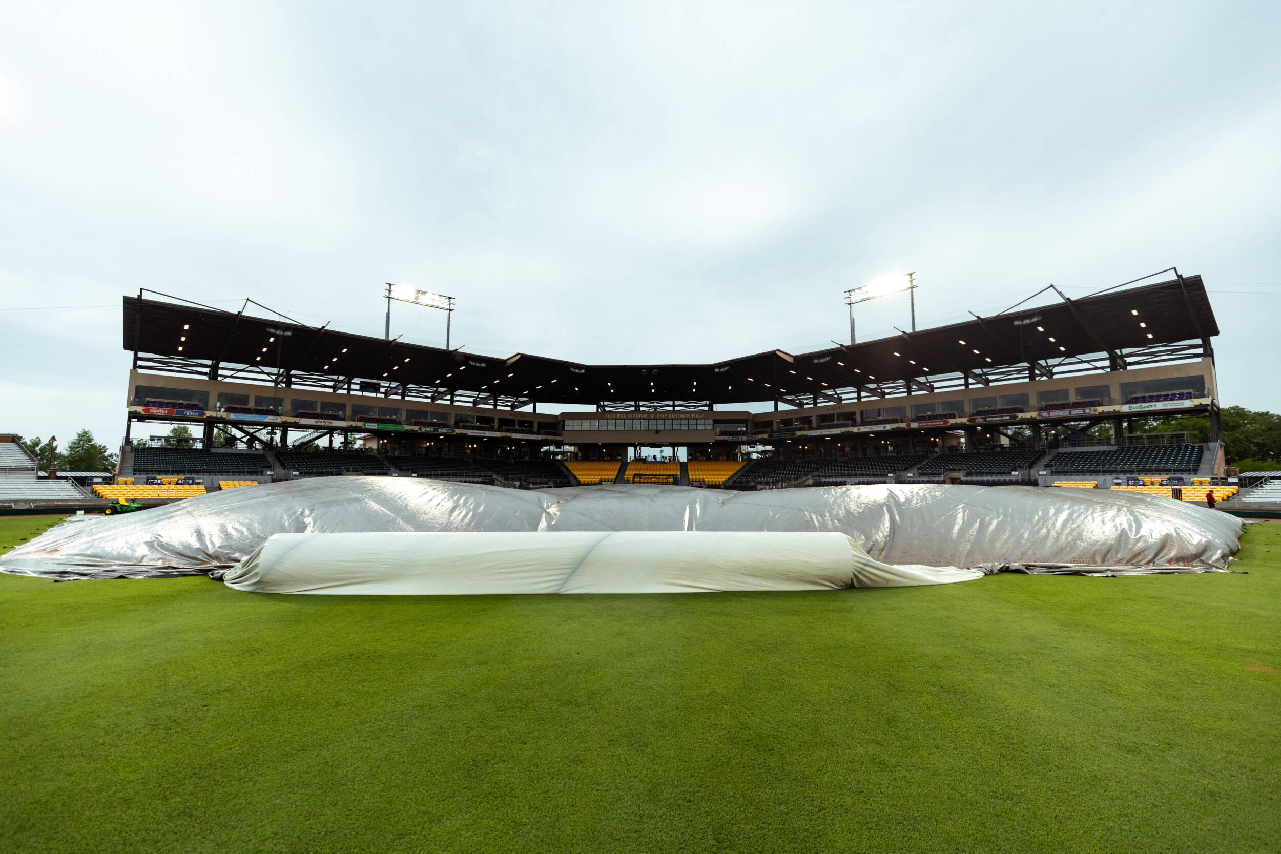 Baseball's Friday Night Game at LSU Postponed; Will Play Two on Saturday