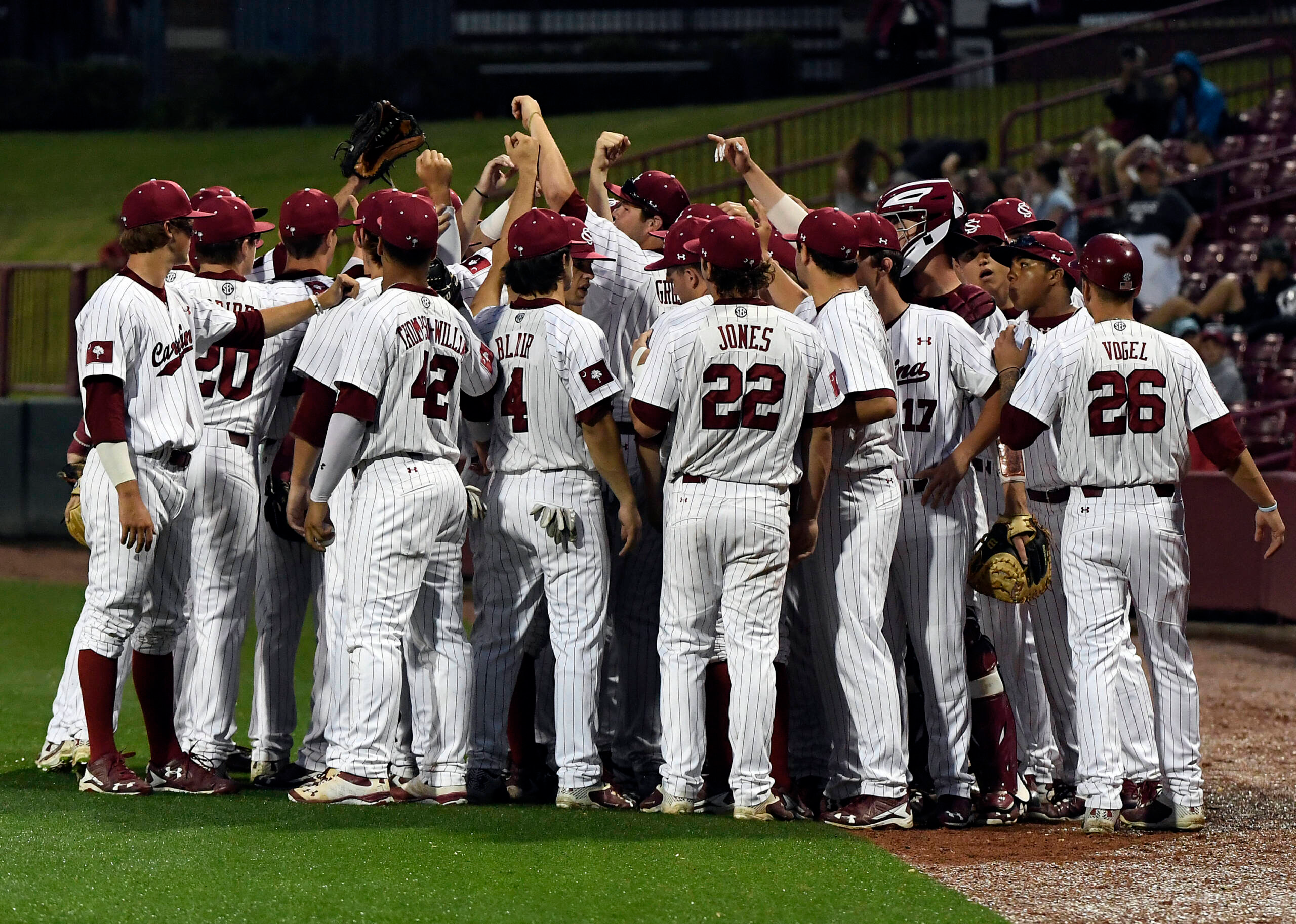 South Carolina vs. Missouri: Game 1 (04/22/16)