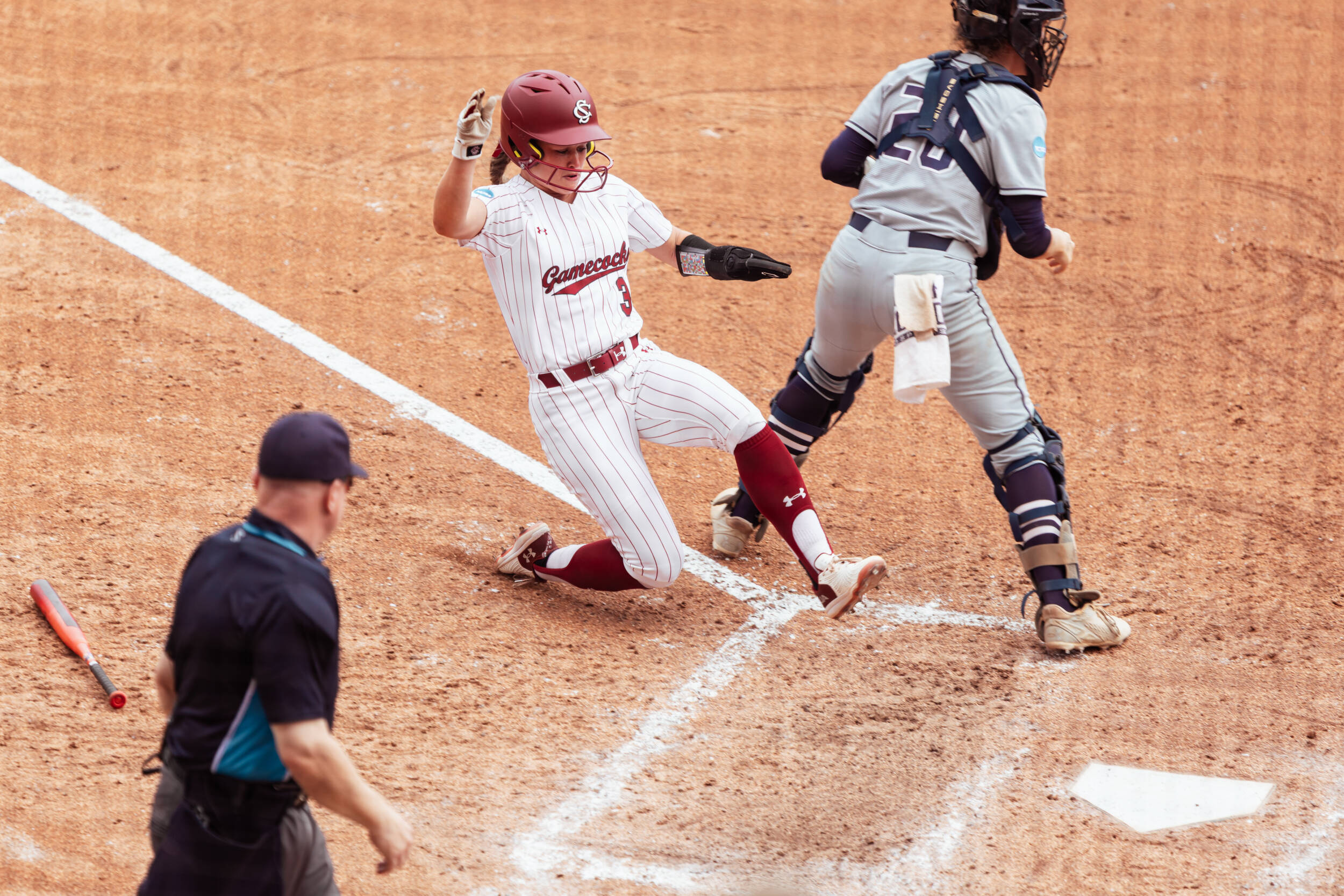 Softball Rundown Softball Run Rules North Florida, Advances to Host Super Regionals ...