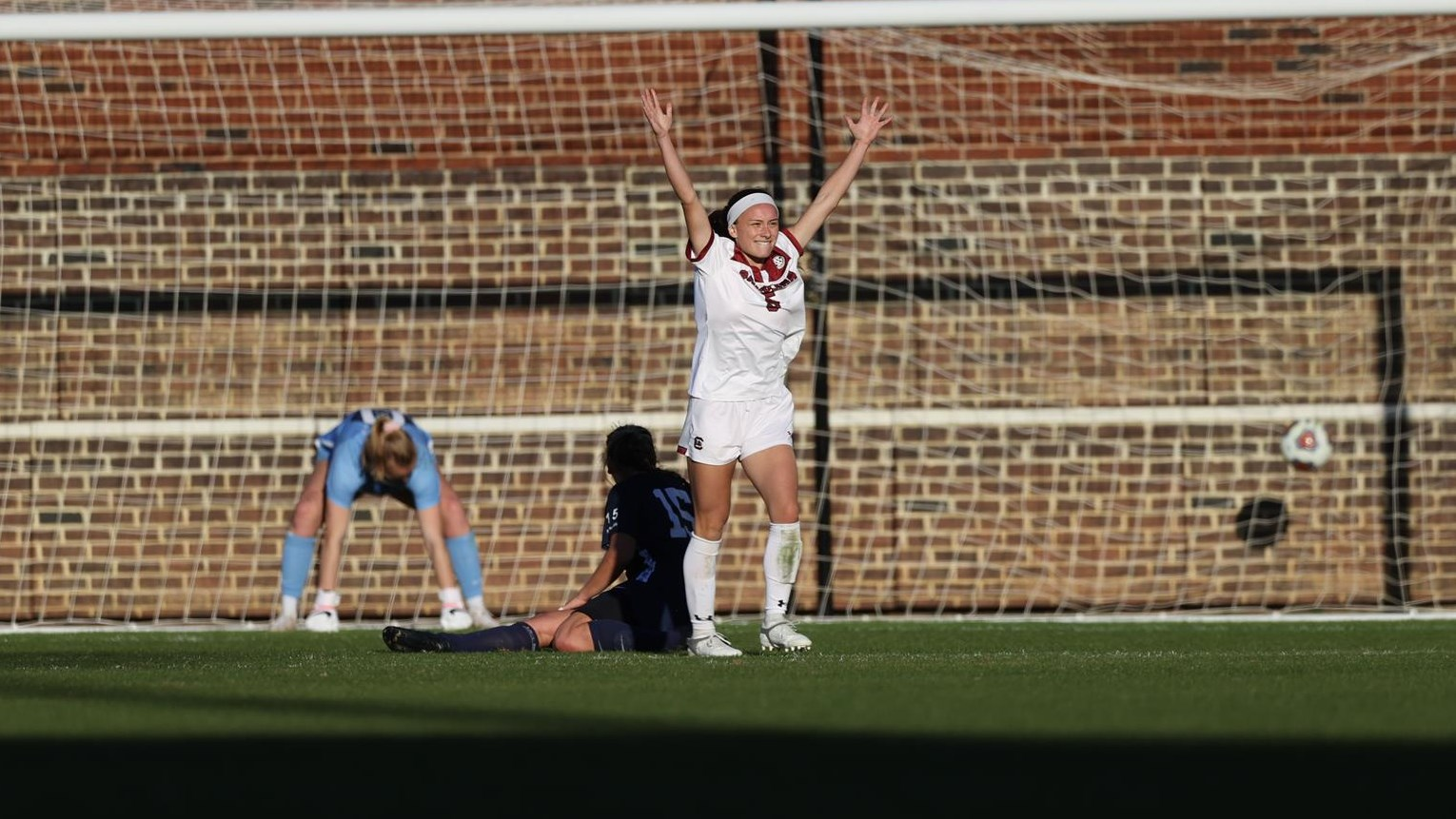 Zullo's Goal Sends Gamecocks Past No. 2 Seed UNC