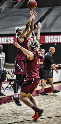 Transfer guard Jair Bolden takes a 3-point shot at the first practice of the 2018-19 preseason.