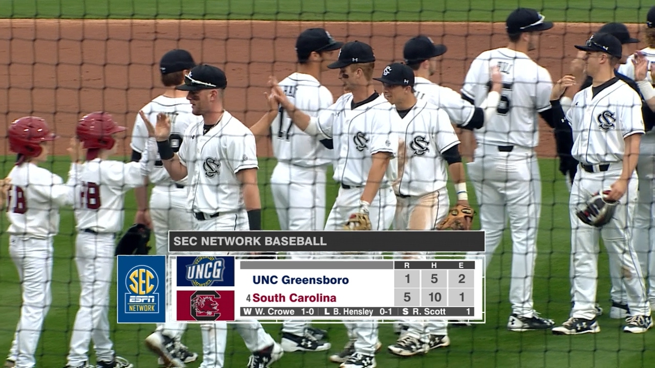 RECAP: Baseball Defeats UNC Greensboro 5-1 (2/18/17)