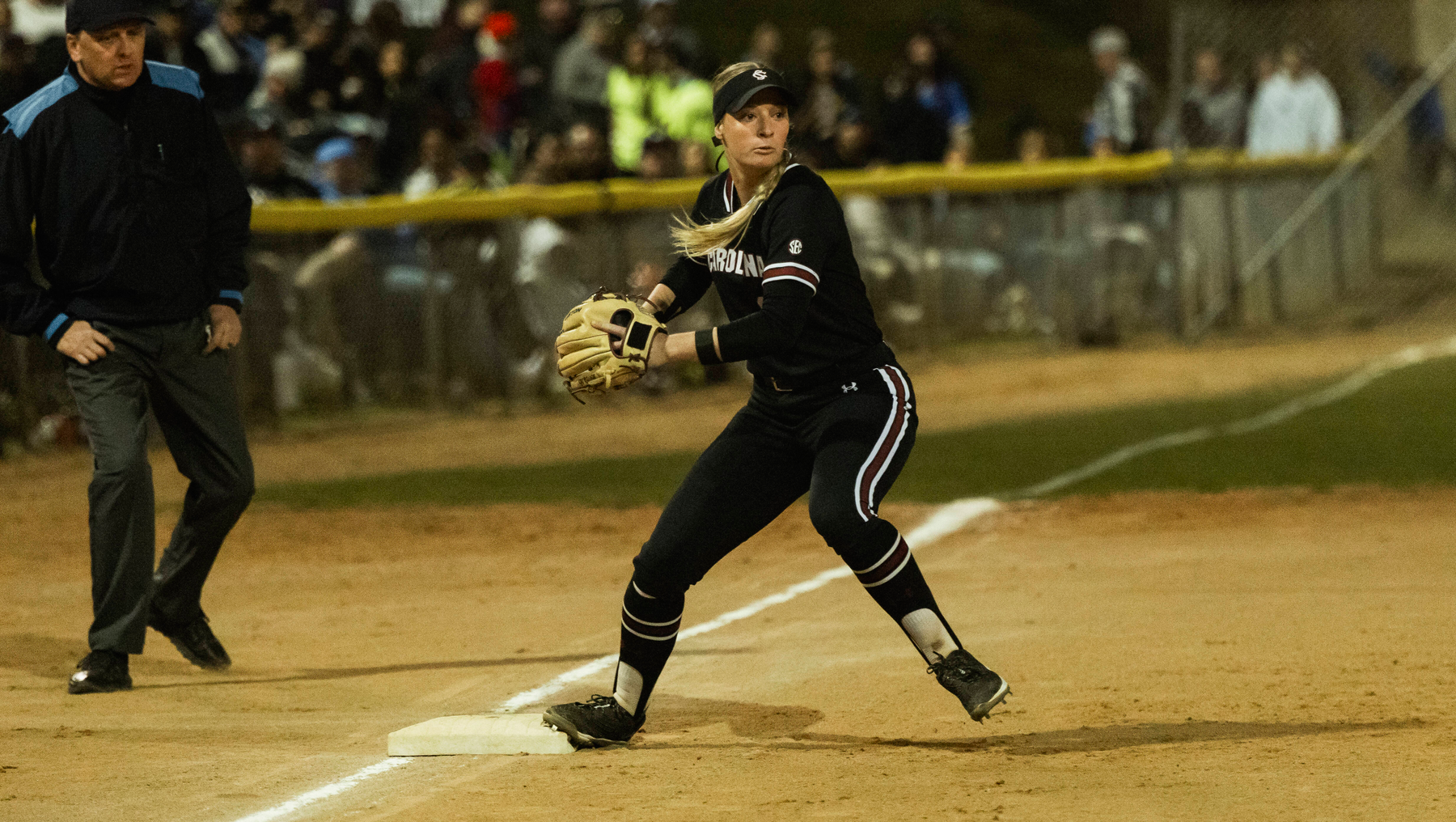 No. 13 Softball Splits Final Day of Mary Nutter Classic