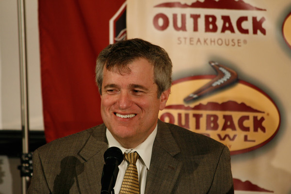 Official Outback Bowl Invitation Press Conference (12/8/08)