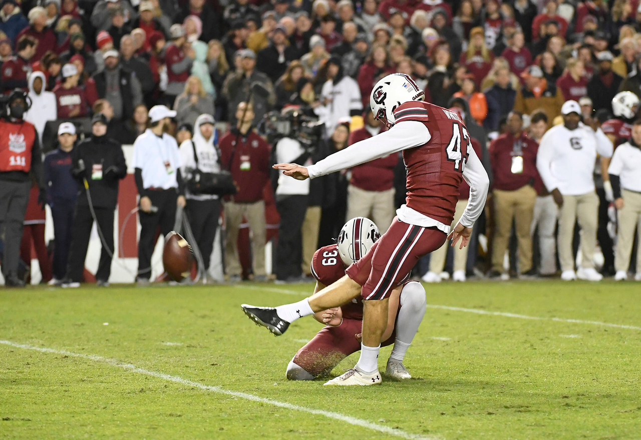 Football vs. Auburn (Nov. 20, 2021)