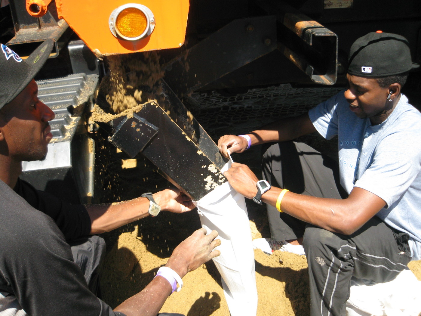 Gamecock Track and Field Spends Friday Morning Sandbagging in Iowa